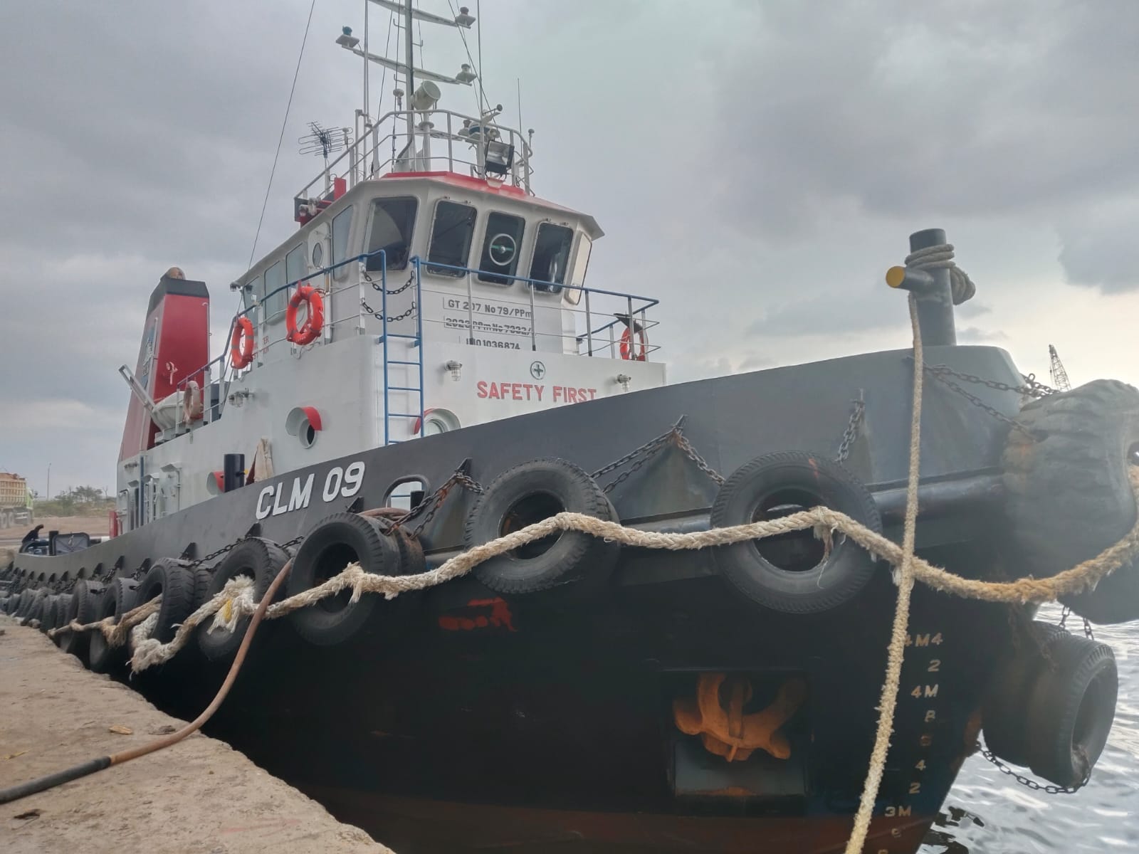 4b3ff9a6-a4b0-41bf-a039-d54701cef31c Jasa Angkutan Laut - Image 1
